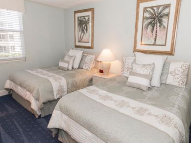 This 2 bedroom has GULF Views Best Beach Community on Siesta